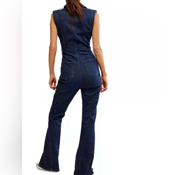 NWT Free People Women's Crvy Ring The Alarm Denim Jumpsuit Size M $158 retail - Picture 3 of 8